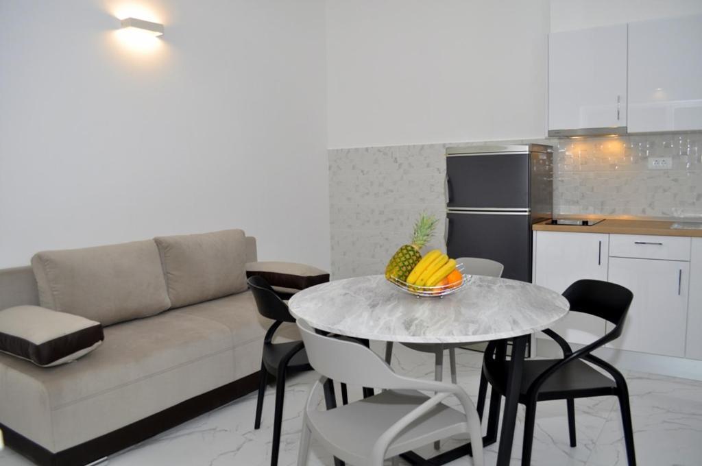Apartments Ratko Tučepi エクステリア 写真