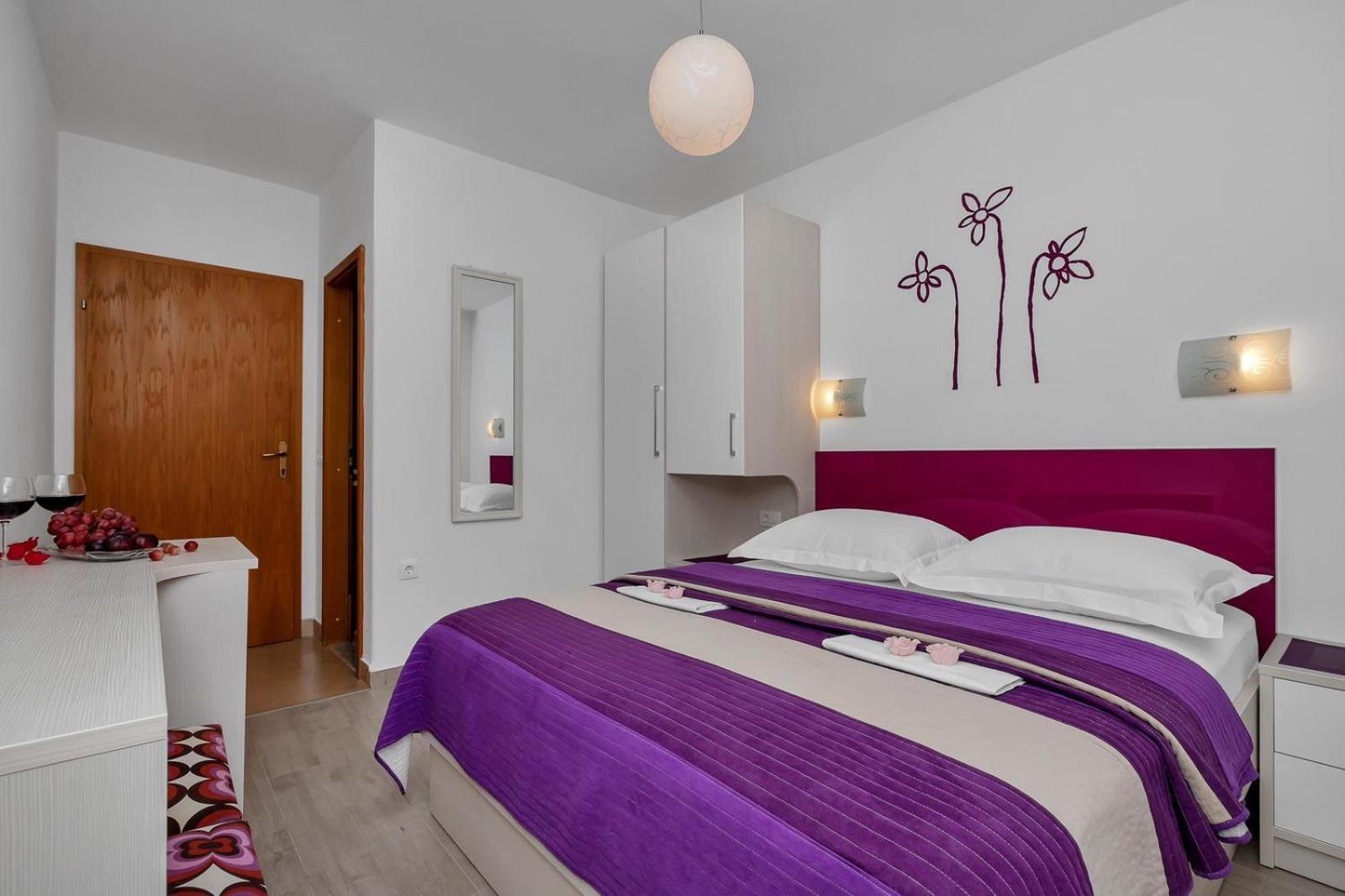 Apartments Ratko Tučepi 部屋 写真