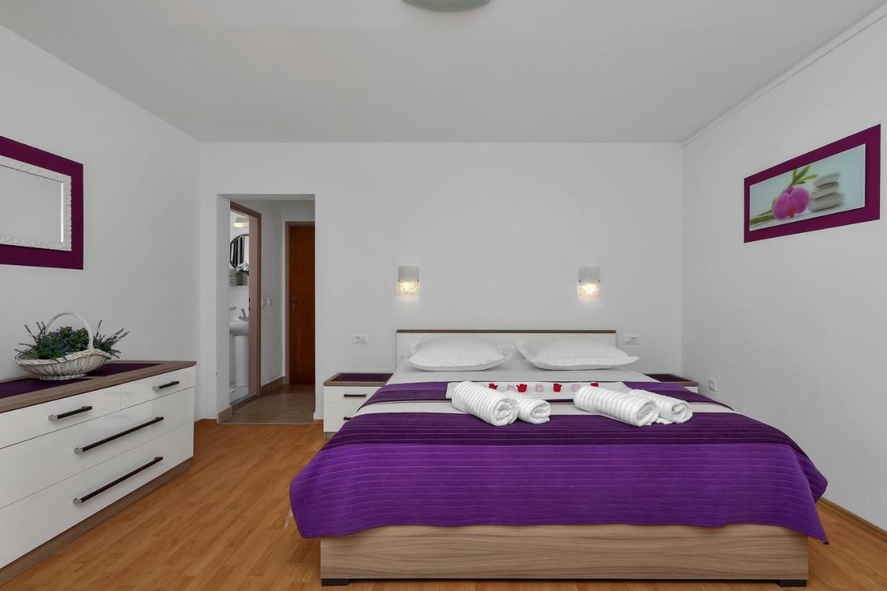 Apartments Ratko Tučepi エクステリア 写真