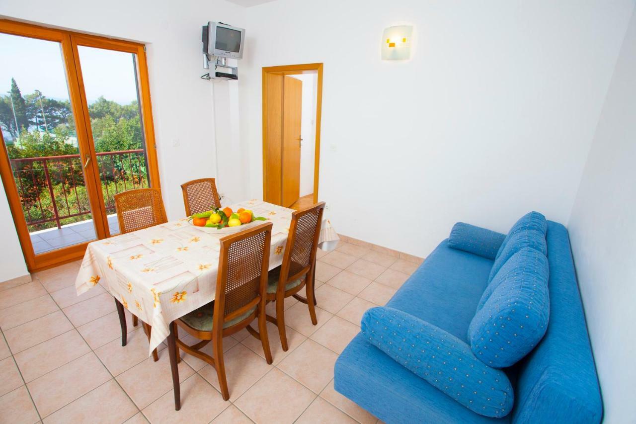 Apartments Ratko Tučepi エクステリア 写真