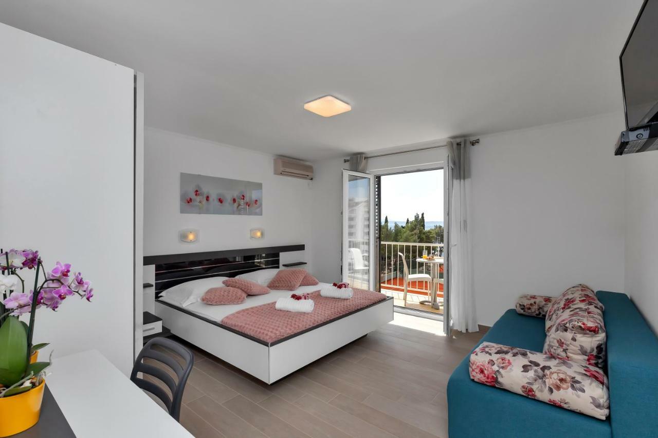 Apartments Ratko Tučepi エクステリア 写真
