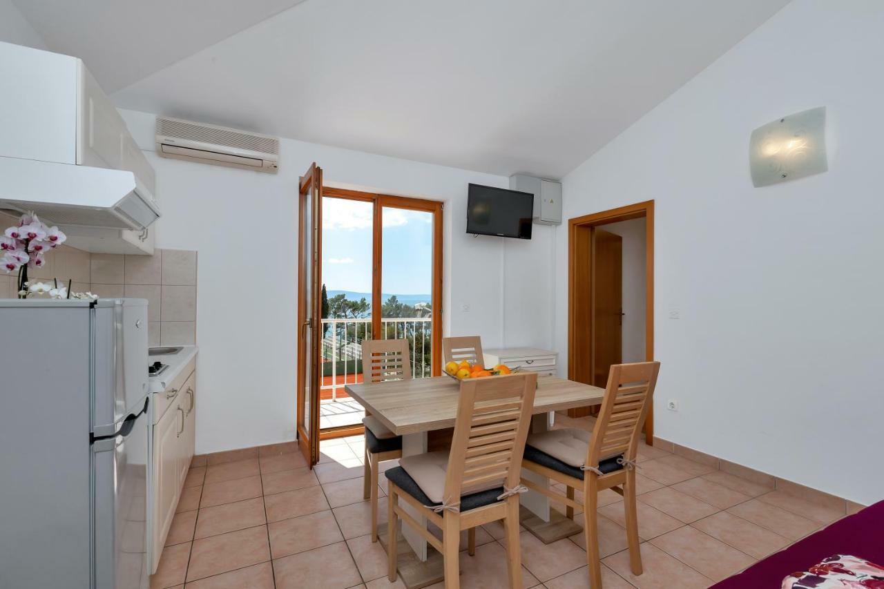 Apartments Ratko Tučepi エクステリア 写真