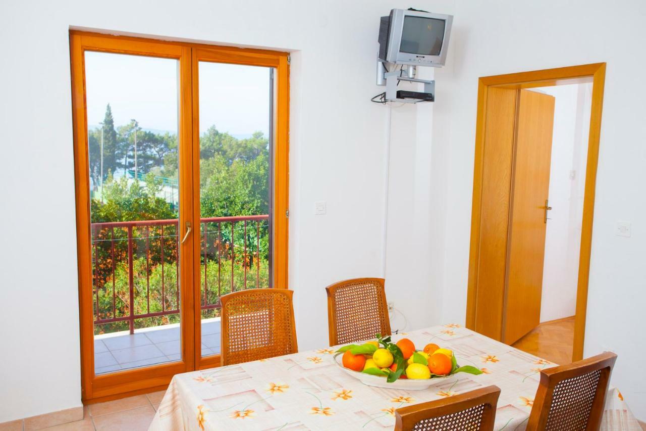 Apartments Ratko Tučepi エクステリア 写真