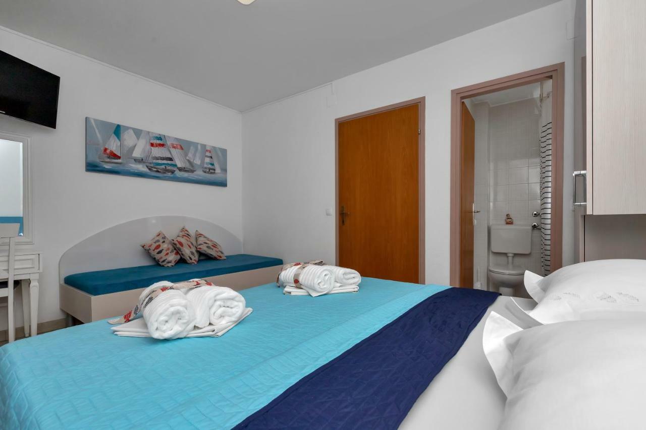 Apartments Ratko Tučepi エクステリア 写真