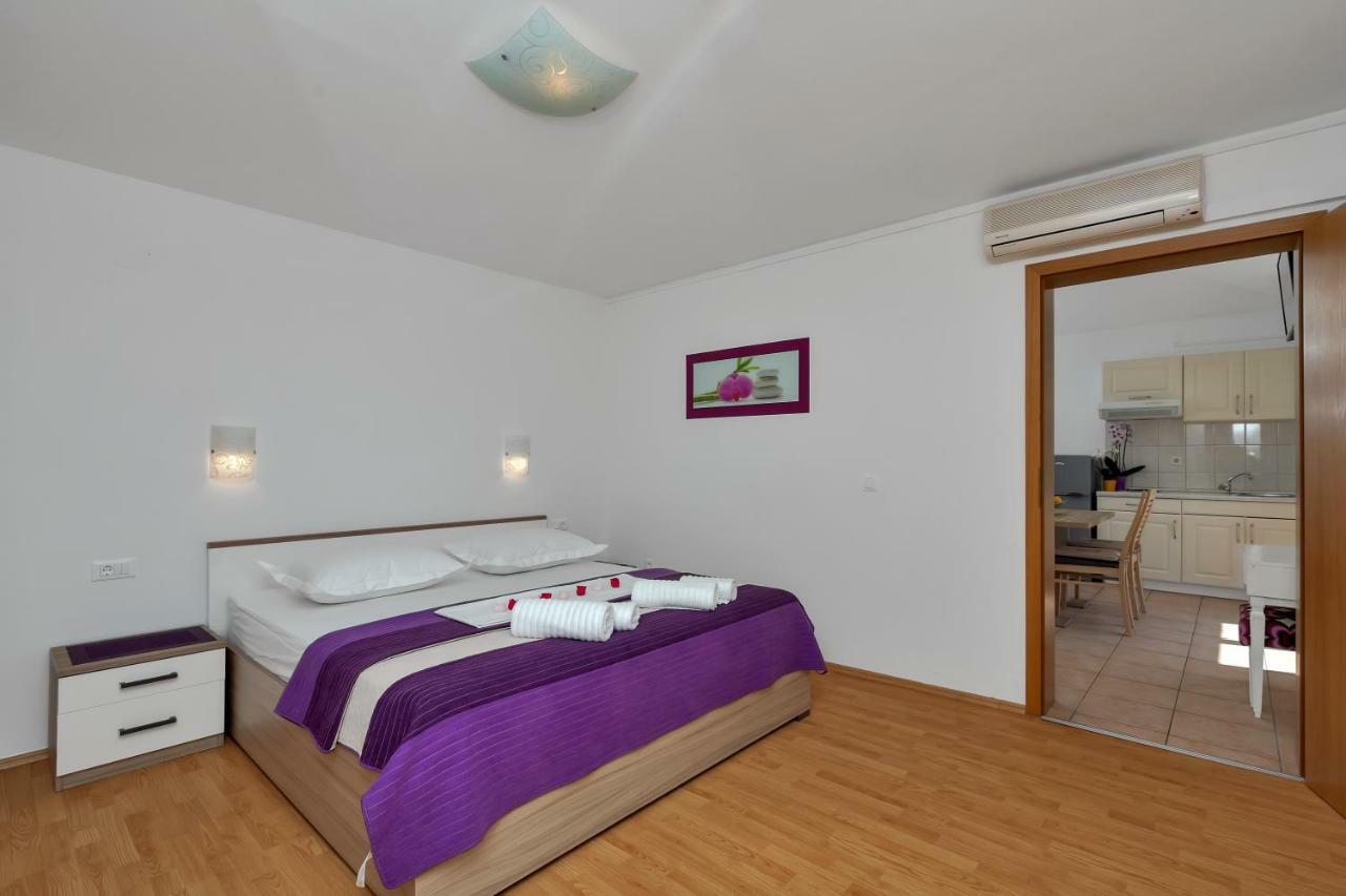Apartments Ratko Tučepi エクステリア 写真